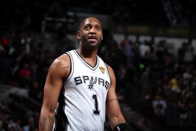 布伦森47+10恩比德末节5中0 尼克斯克76人3-1