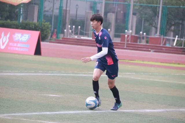 杨43分老鹰力克太阳 字母哥三双雄鹿大胜国王