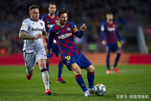 郑薇点名表扬杨舒予:攻防都有长进 在持续进步